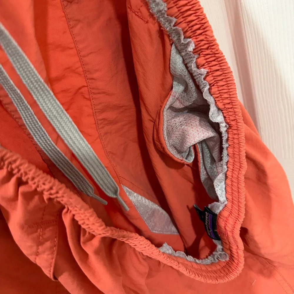 Patagonia Men's Orange Swim‎ Trunks Shorts Size Medium  Drawstring Pocket